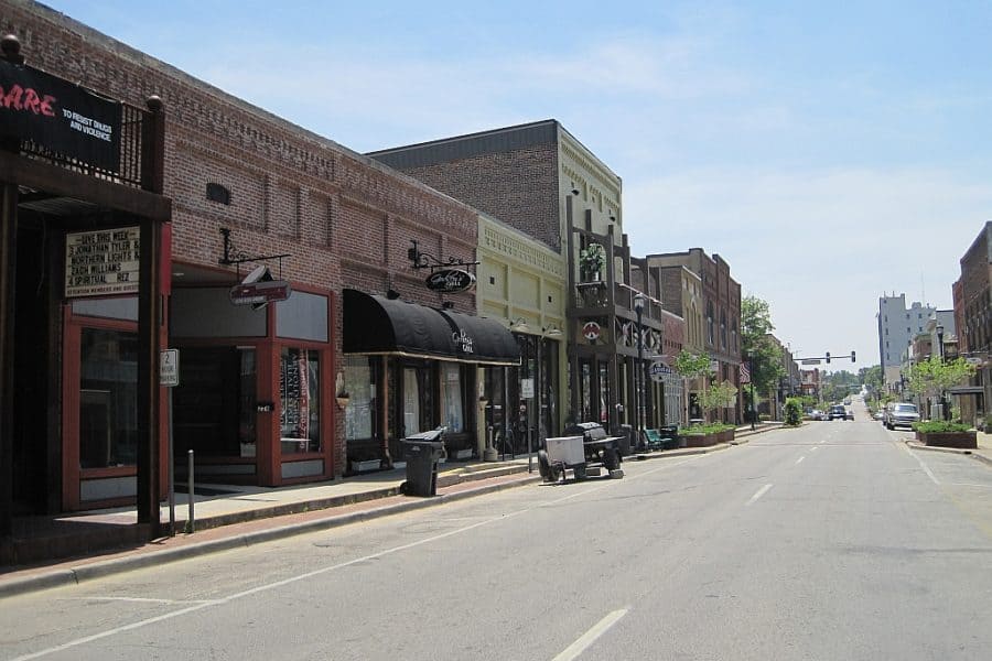 Downtown Jonesboro AR 006 900x600 - We Believe In Jonesboro!